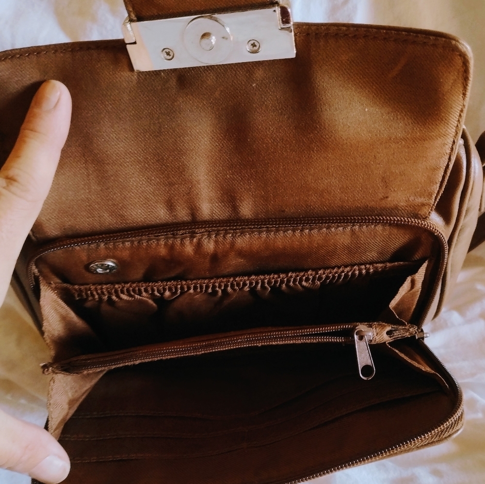 Koltov collection brown purse - Picture 3 of 4